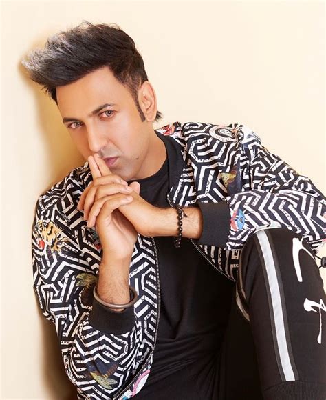 𝗚𝗶𝗽𝗽𝘆 𝗚𝗿𝗲𝘄𝗮𝗹 (@gippygrewal) • Instagram photos and videos